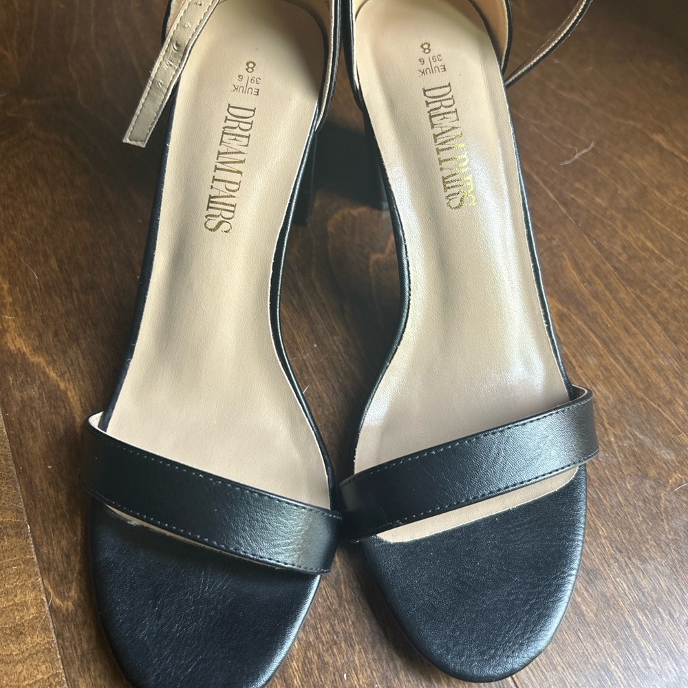 DREAM PAIRS
Black Hi-Chunk High Heel Pump Women’s Sandals - Picture 8 of 11